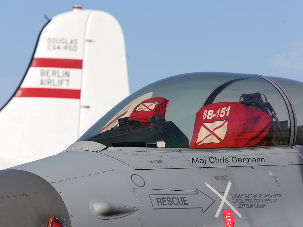airfield03.jpg