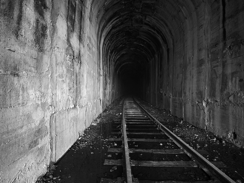 tunnel2.jpg