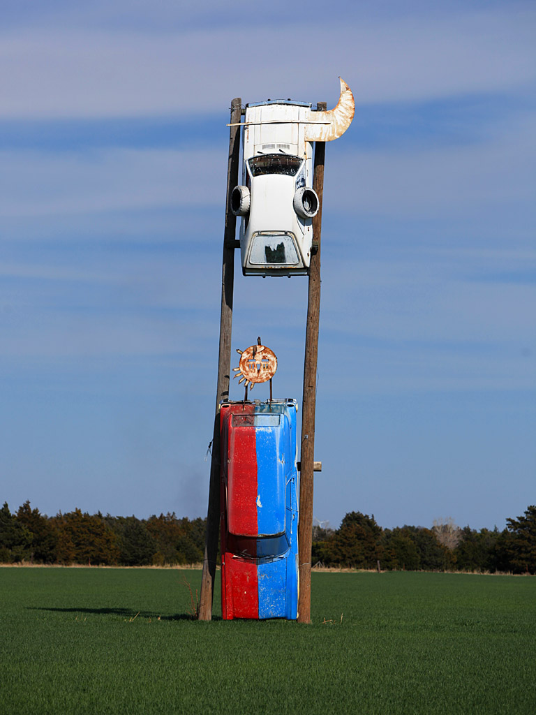 skullcar.jpg