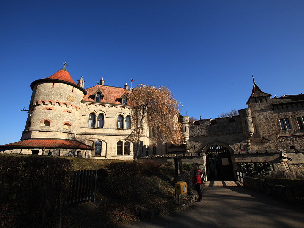 burgliechtenstein02.jpg