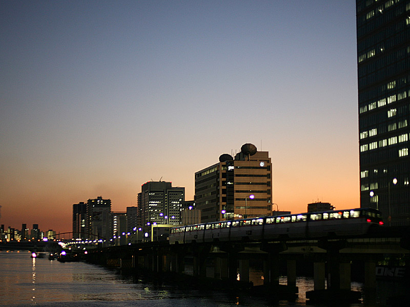 tokyo32.jpg