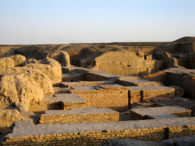 tallil16.jpg