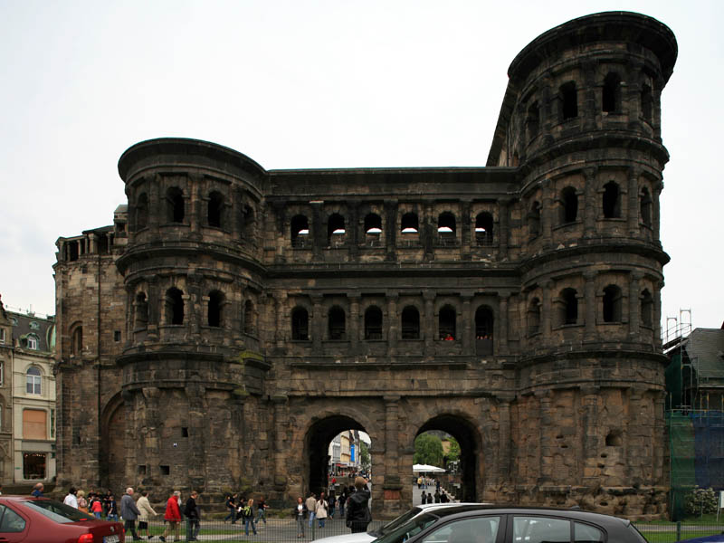 trier20.jpg